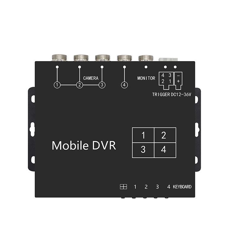 512GB Kayıt ve Çoklu Kamera Bölünmüş Görünümlü 4CH AHD Araç DVR'ı